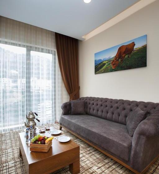 جناح جونيور مطل على الحديقة, Grand Mela