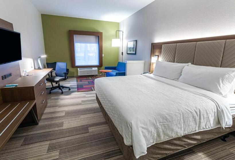 带大床的套房, Holiday Inn Express & Suites   Columbus   Worthington, An Ihg