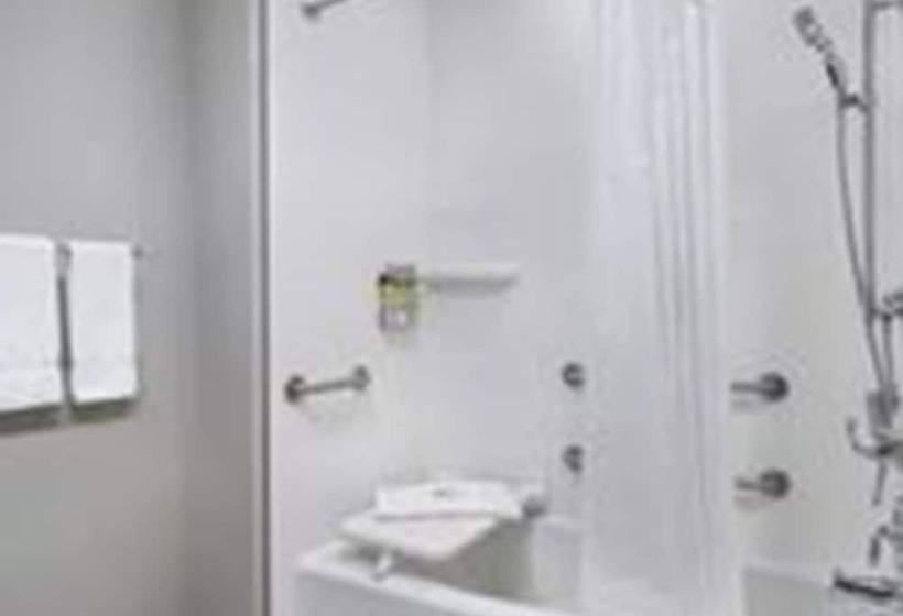 Люкс Адаптированный для Инвалидов, Holiday Inn Express & Suites   Odessa I 20, An Ihg