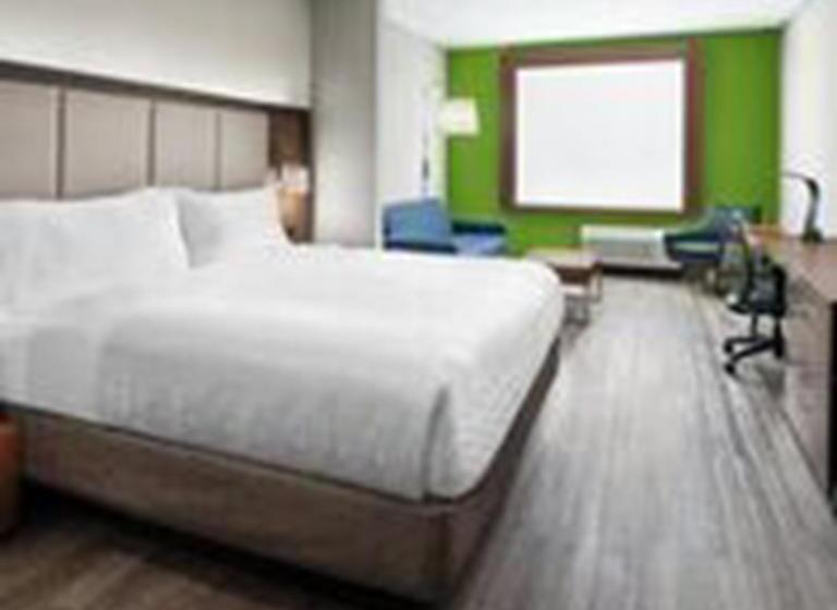 Люкс Кровать Кинг, Holiday Inn Express & Suites   Odessa I 20, An Ihg