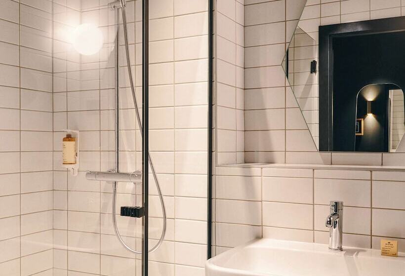 Классический Номер, Mercure Marseille Canebiere Vieuxport