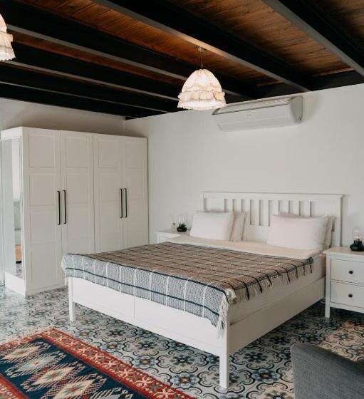 Family Suite, Od Urla Misafirhane