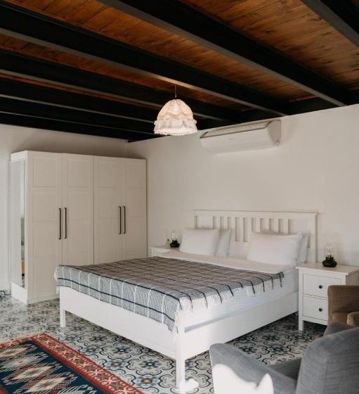 Family Suite, Od Urla Misafirhane