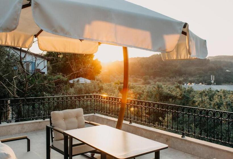 Номер Стандарт с Террасой, Od Urla Misafirhane