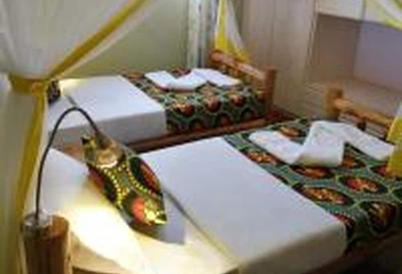 اتاق استاندارد سه نفره, Airport Link Guest House