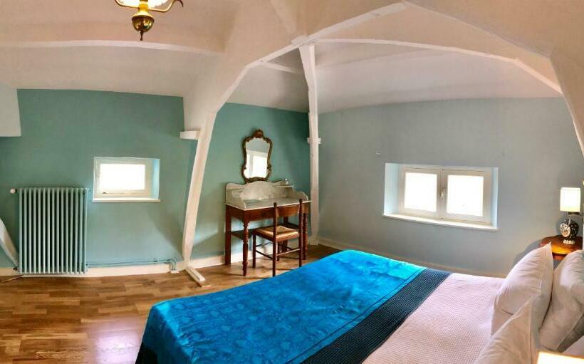 جناح عائلي غرفتين نوم, Le Chevalier Noir