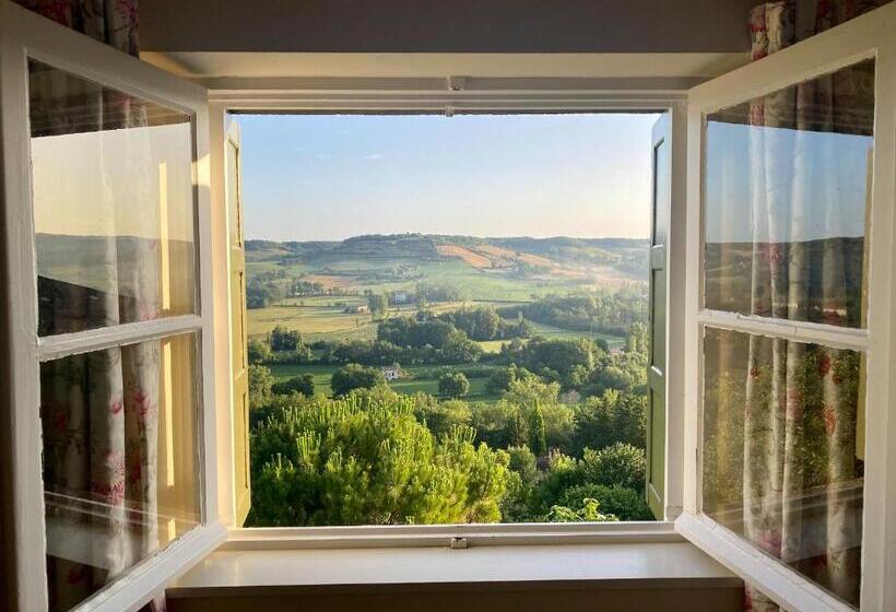 غرفة ديلوكس, Le Chevalier Noir