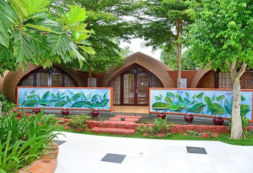 Standard bungalow river view, Con Khuong Resort Can Tho