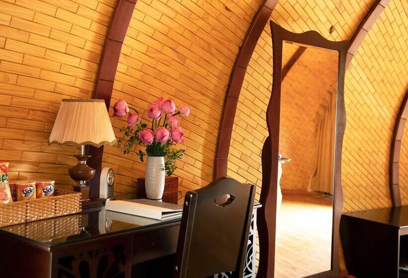 Standard bungalow river view, Con Khuong Resort Can Tho