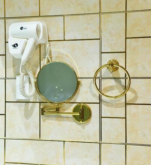 سوییت با چشم‌انداز استخر, Con Khuong Resort Can Tho