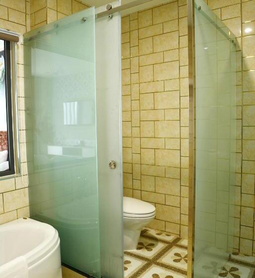 سوییت با چشم‌انداز استخر, Con Khuong Resort Can Tho