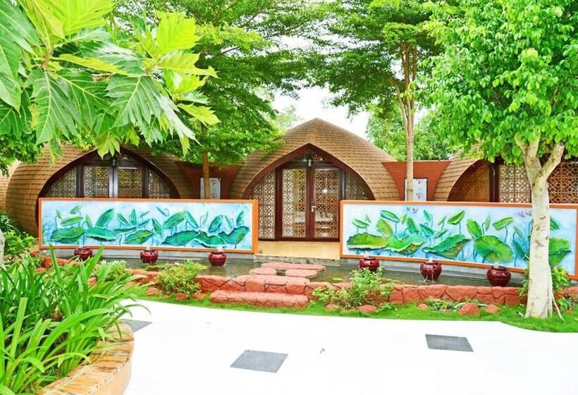 Standard bungalow river view, Con Khuong Resort Can Tho