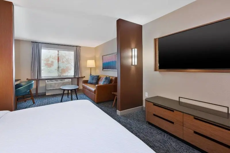 キングサイドベッドのスタンダードワンルーム, Fairfield Inn & Suites By Marriott Kalamazoo