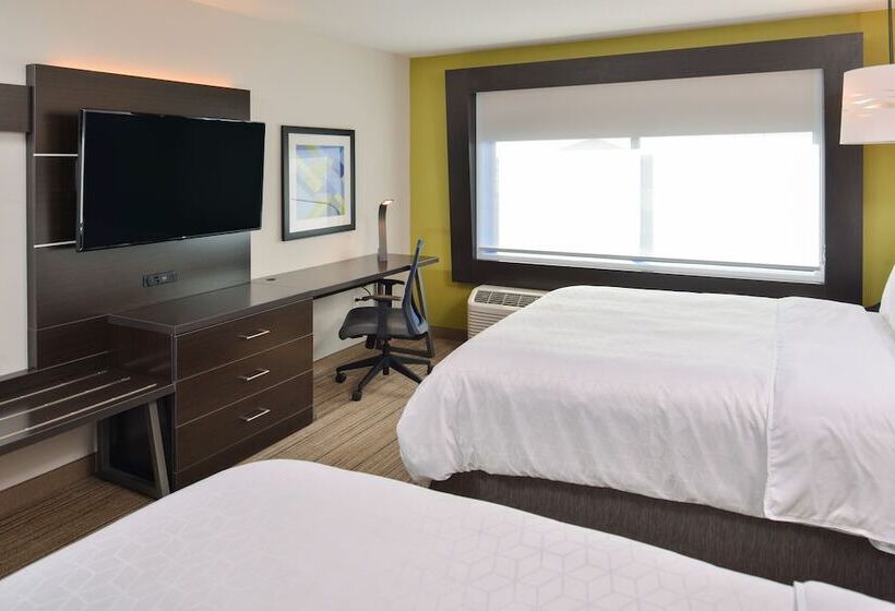 Номер Стандарт Адаптированный для Инвалидов, Holiday Inn Express & Suites Olathe West, An Ihg