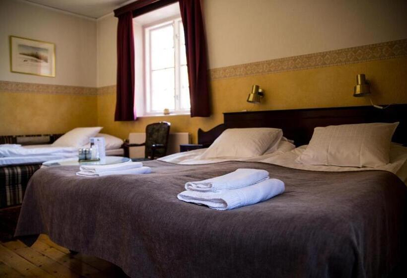 스탠다드 트리플 룸, Vardshuset Hwitan