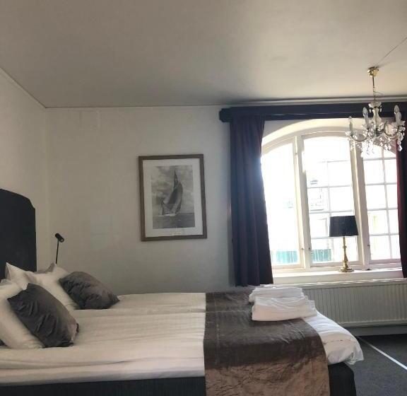 스탠다드 트리플 룸, Vardshuset Hwitan