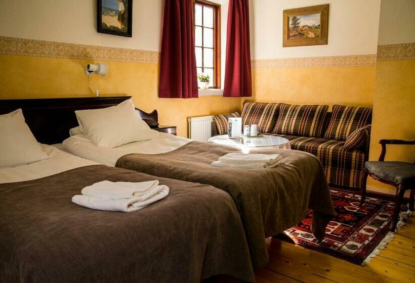 스탠다드 트리플 룸, Vardshuset Hwitan