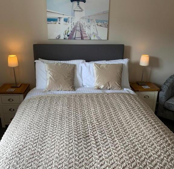 Номер Стандарт, The Chestnuts