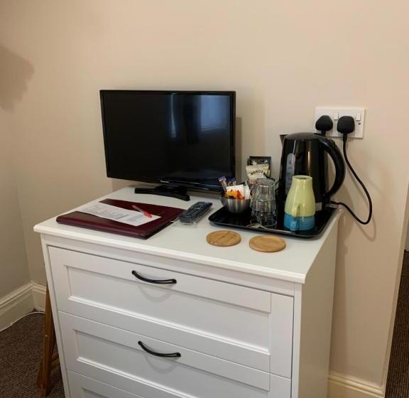 Номер Basic, The Chestnuts