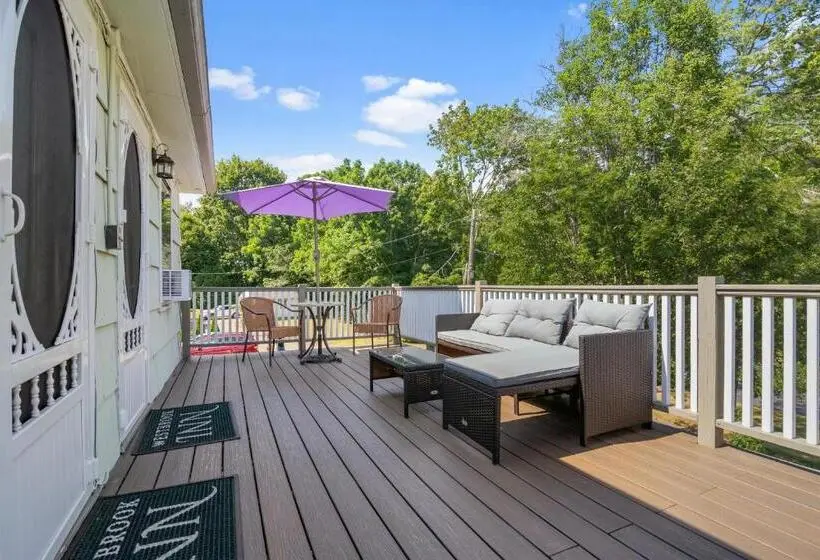 バルコニー付スイート, Westbrook Inn Bed And Breakfast
