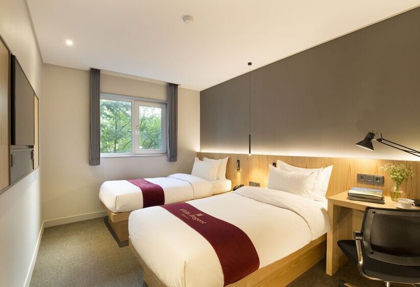 غرفة قياسية, Eldis Regent