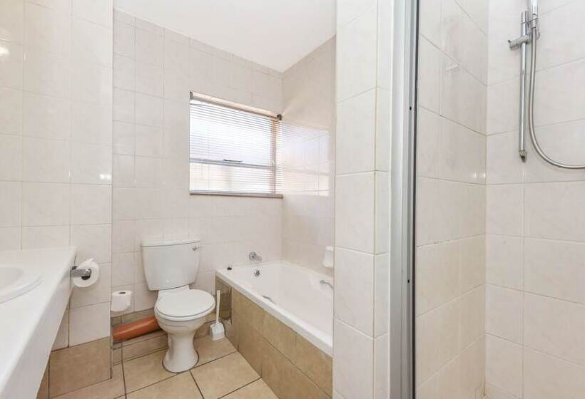 Номер Deluxe с Балконом, Mercure Hotel Nelspruit