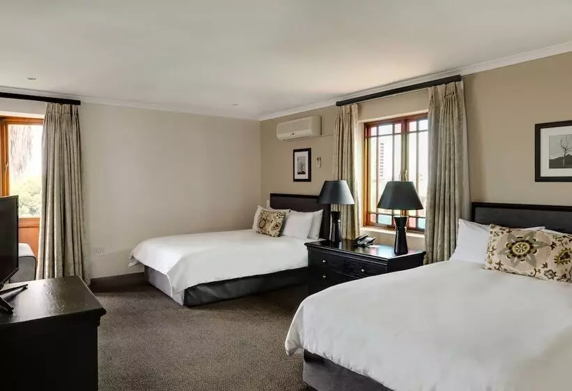 سوییت, Protea Hotel By Marriott George King George