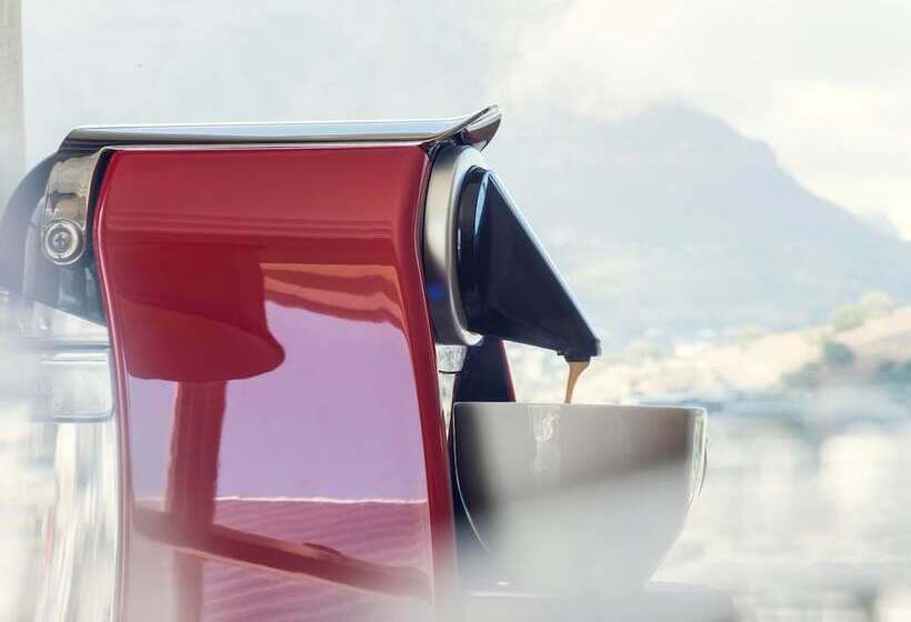 Полулюкс, The Table Bay