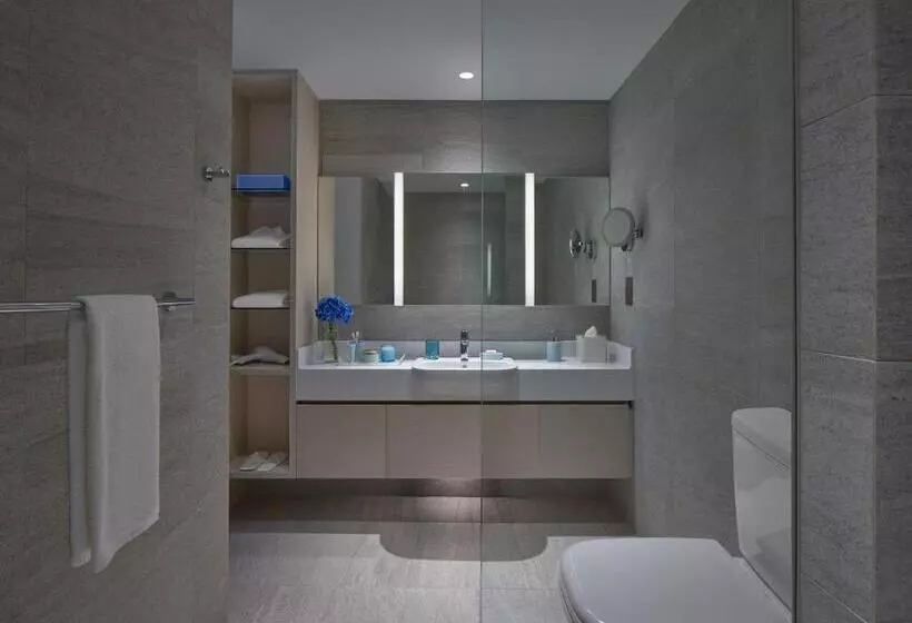 سوییت اجرایی, Lanson Place Winsland, Singapore