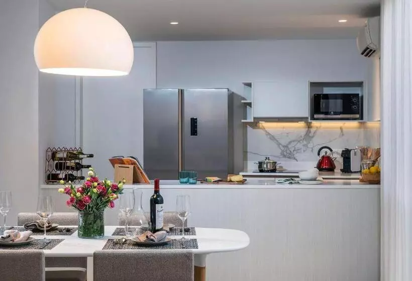 سوئیت پریمیوم 2 خوابه, Lanson Place Winsland, Singapore