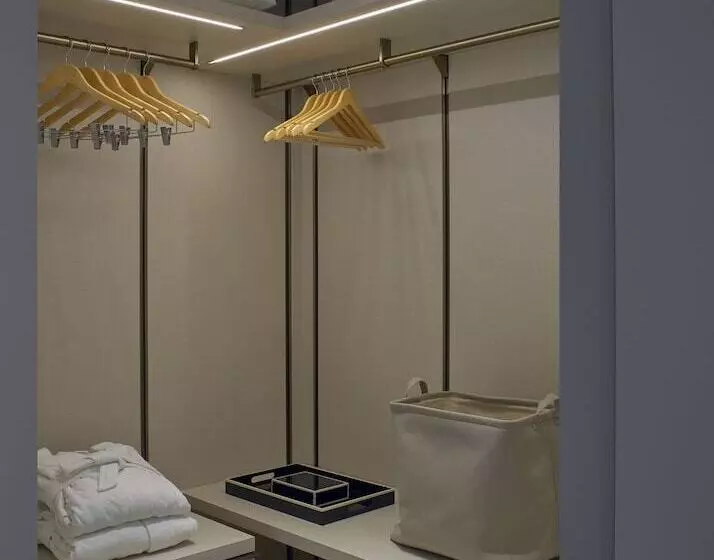 استودیو اجرایی, Lanson Place Winsland, Singapore