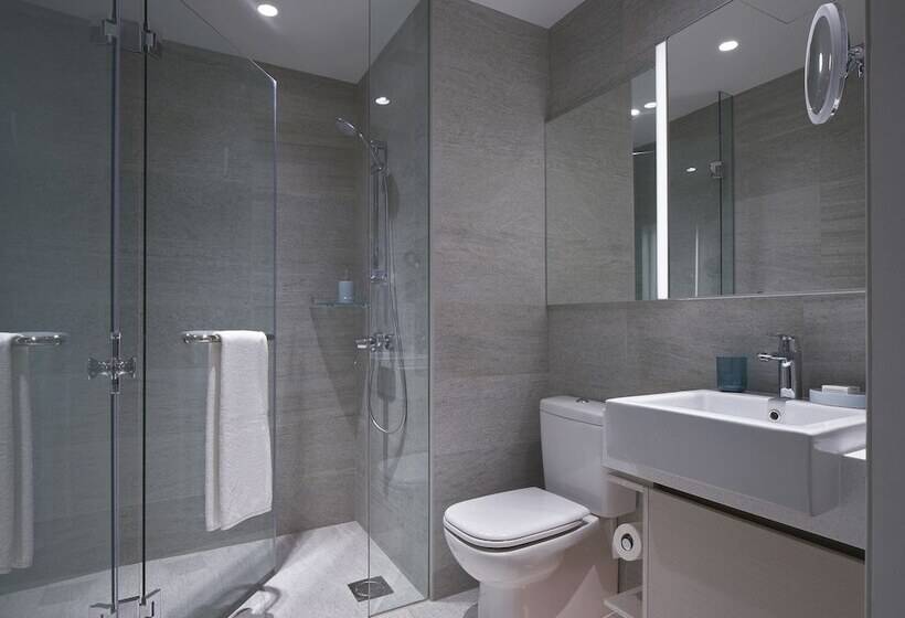 Executive Suite, Lanson Place Winsland, Singapore