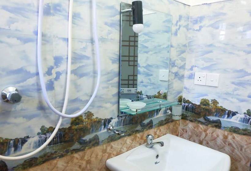 デラックストリプルルーム, Rodrigo's Villa & Restaurant