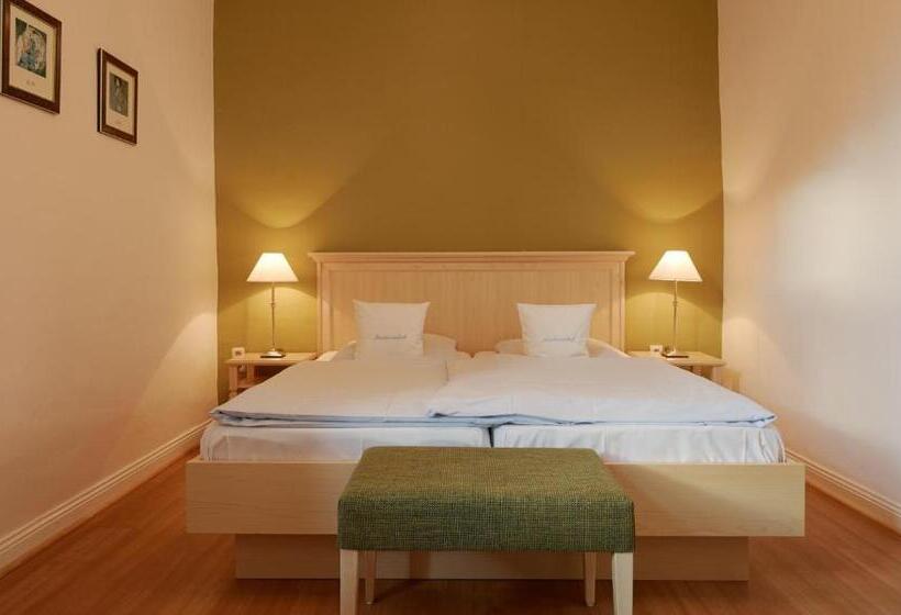 Номер Стандарт, Pension Martinerhof