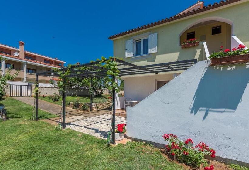 شقة غرفة نوم واحدة مزودة بشُرفة, Apartments Stanko