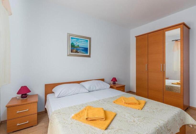 침실 3개 아파트, Apartments Stanko