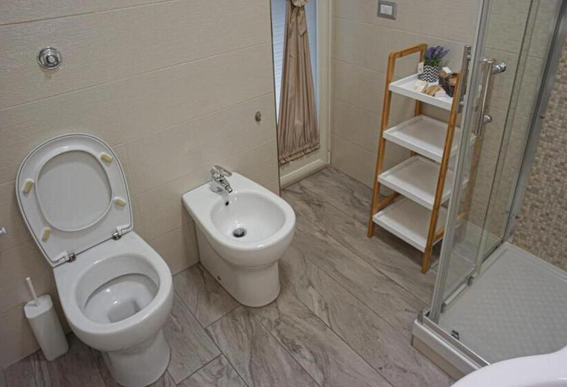 バルコニー付きスタンダードルーム, B&b Domus Vettii