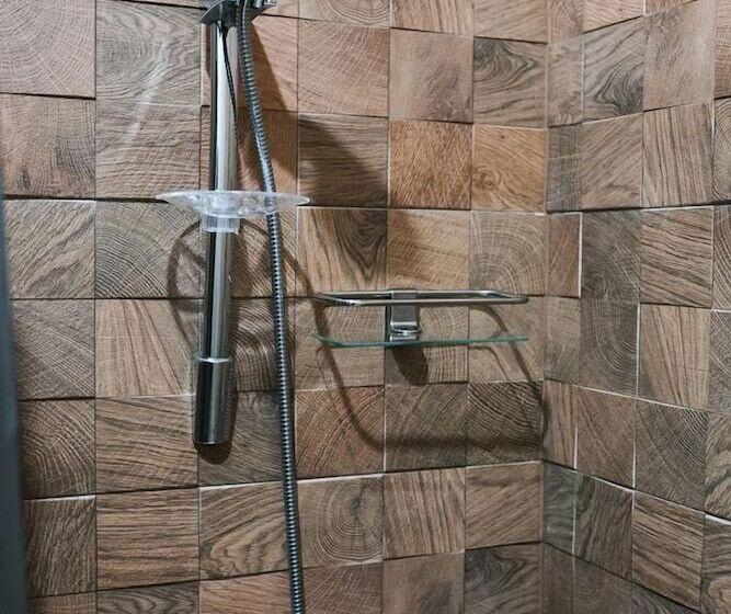 سوییت لوکس, Yagayaga Wellness Club