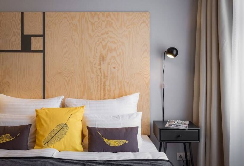 Escritório Estándar, City Leaf Apartments by Adrez Living