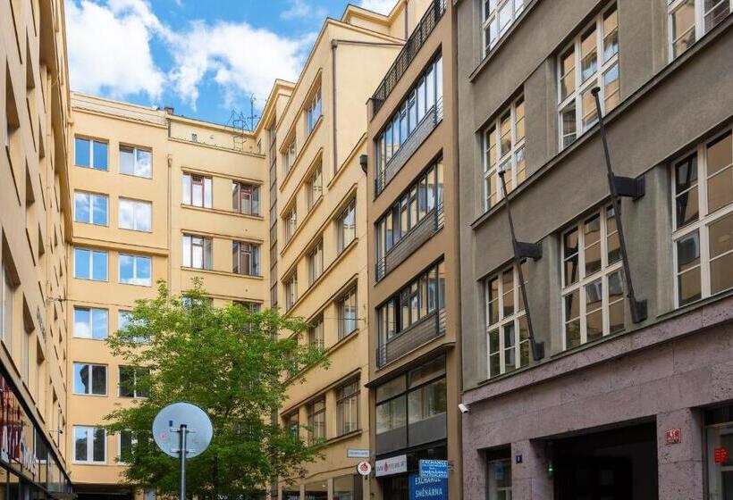 Apartamento 1 Dormitório com Terraço, City Leaf Apartments by Adrez Living