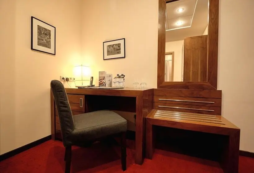 コンフォートルーム, Boutique Hotel Tatiana Provence