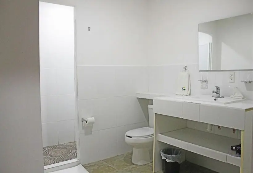 اتاق اکونومی, Bb Inn
