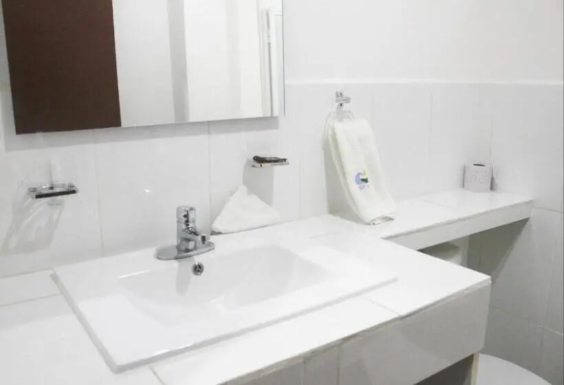 اتاق لوکس با بالکن, Bb Inn