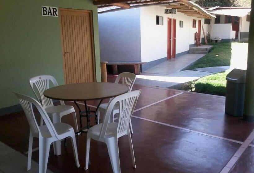 اتاق استاندارد سه نفره, Comtucar