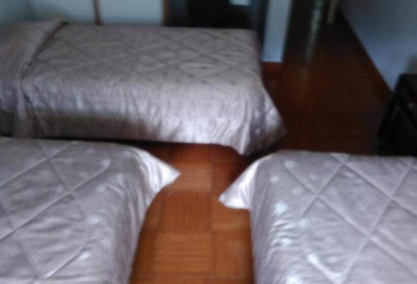 اتاق استاندارد سه نفره, Comtucar