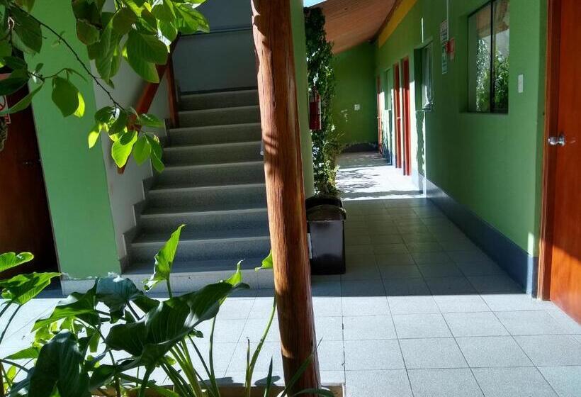 اتاق استاندارد سه نفره, Comtucar