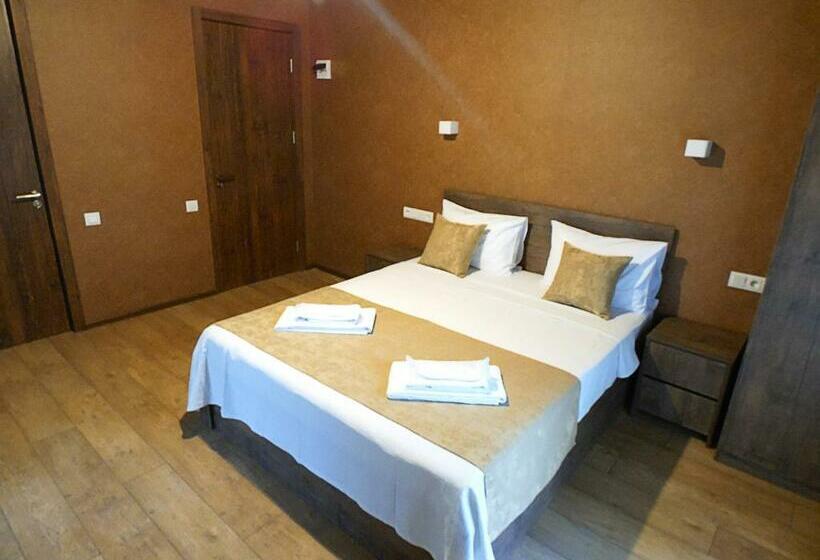 اتاق استاندارد با بالکن, Magic