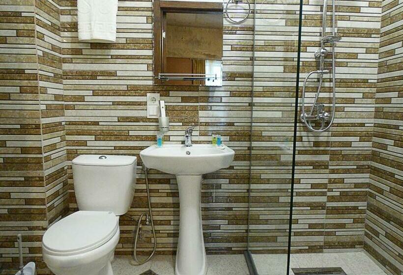 اتاق استاندارد سه تخته با بالکن, Magic