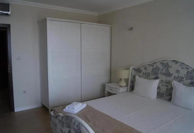 آپارتمان 1 خوابه با چشم‌انداز دریا, Oasis Beach Club
