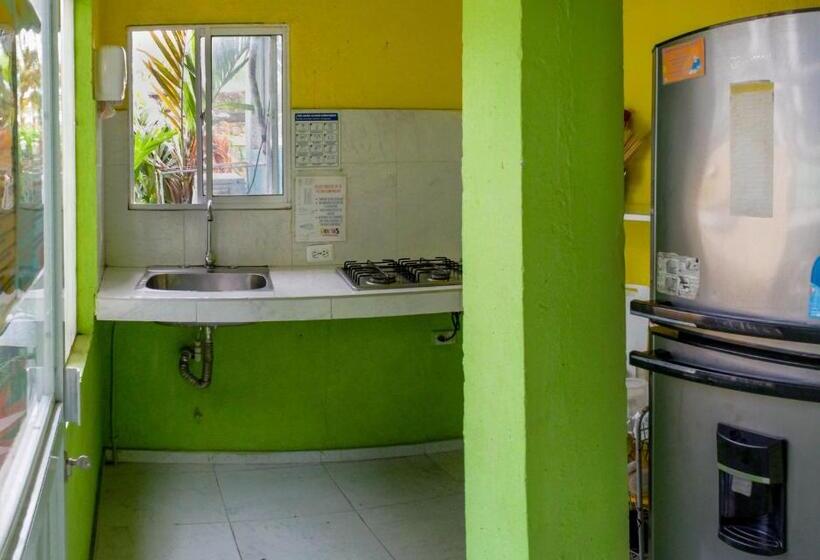 Standard Room with Balcony Side Sea View, Tayrona Colors Hostel